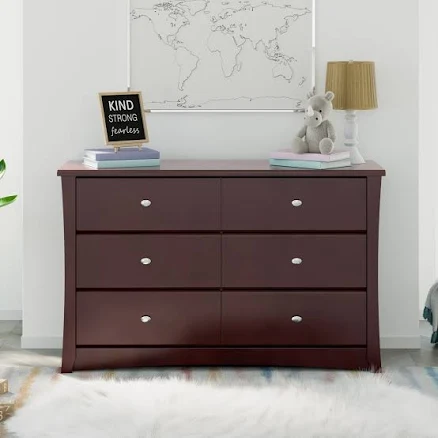 Storkcraft Crescent 4-Drawer Chest